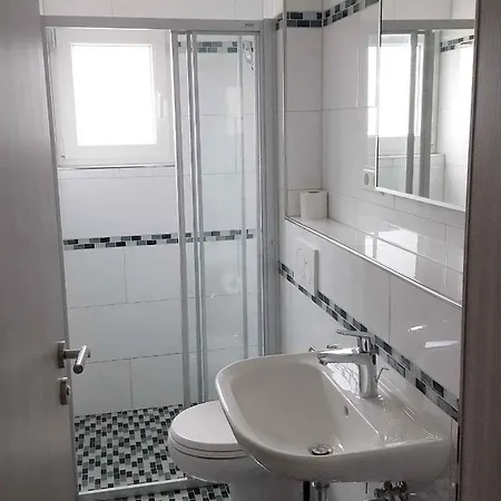 In Starigrad-paklenica 36667 Apartment *